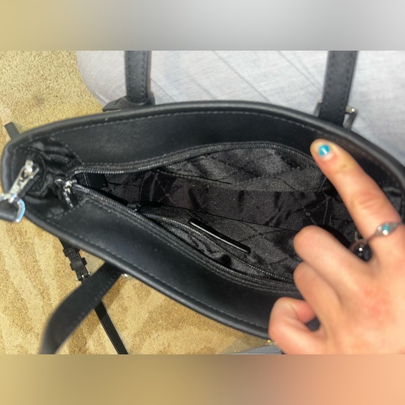 Michael Kors Purse - NEVER USED - Picture 4 of 4